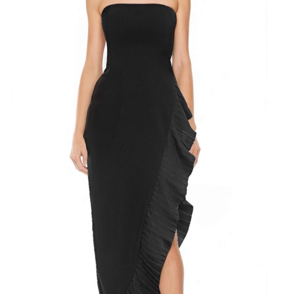 Badgley Mischka Chic Strapless Black Ruffle Dress